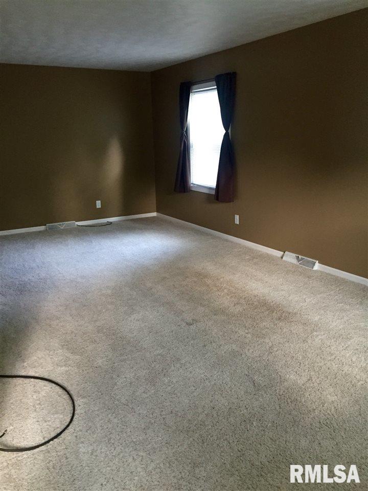 2402 3rd Street Moline, IL 61265 - Photo 4 of 6 Gallery Image 4