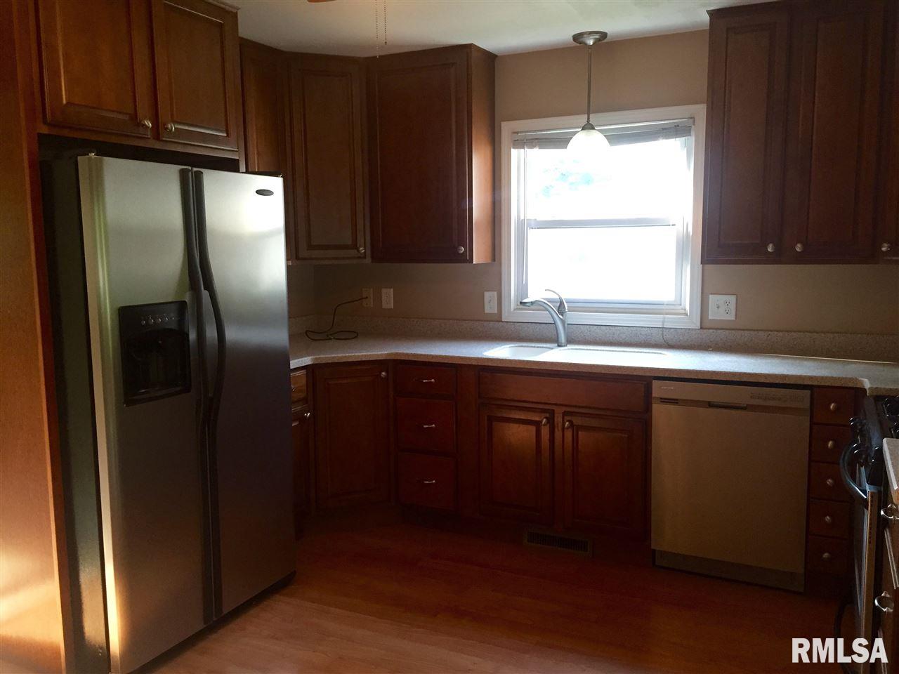 2402 3rd Street Moline, IL 61265 - Photo 5 of 6 Gallery Image 5