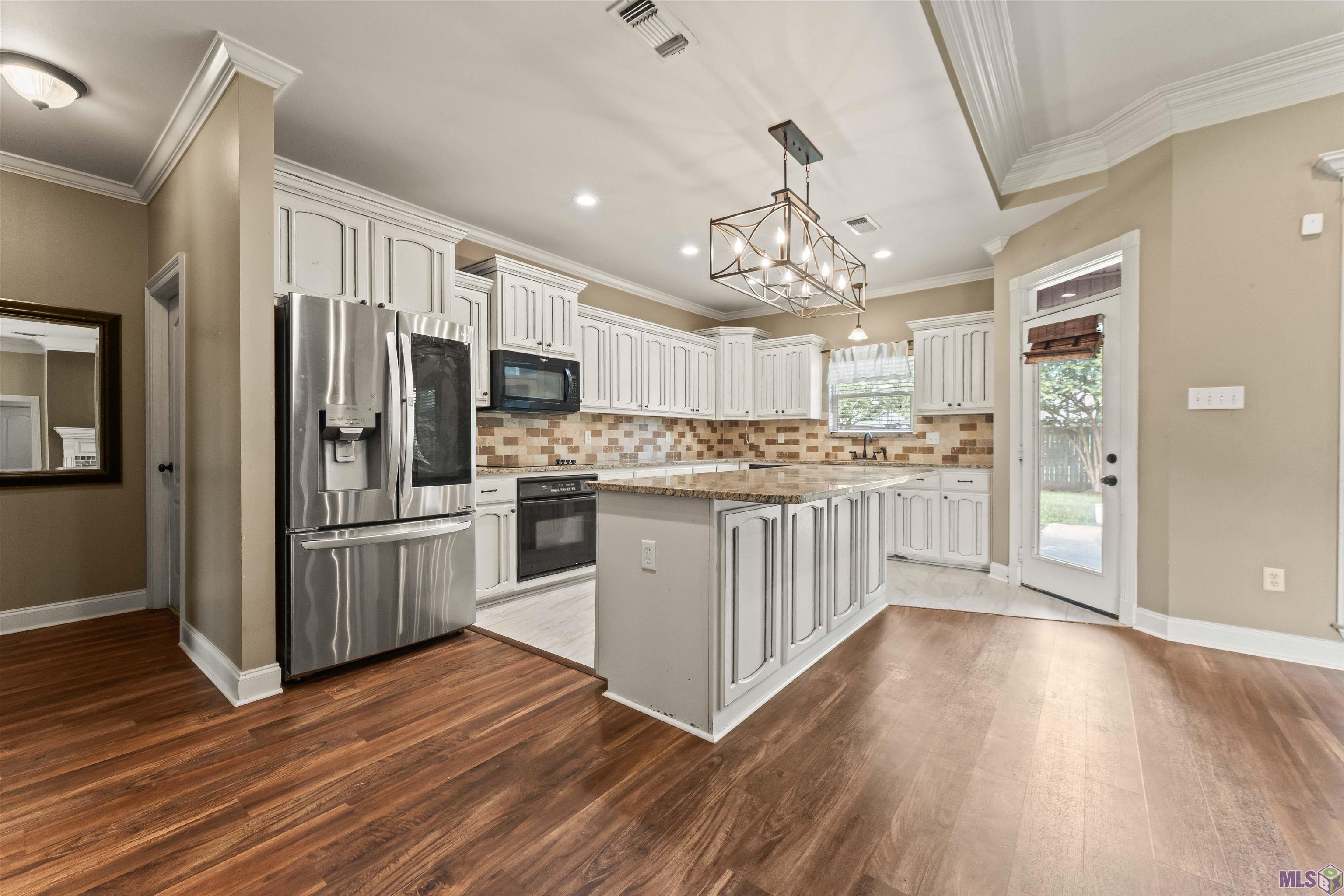 35671 Ridgeland Drive Denham Springs, LA 70706 - Photo 8 of 24