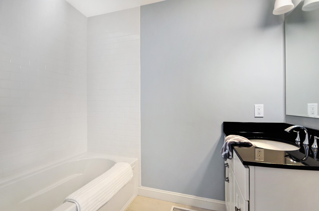 40 Webcowet Road, Unit 40 Arlington, MA 02474 - Photo 20 of 28 Gallery Image 20