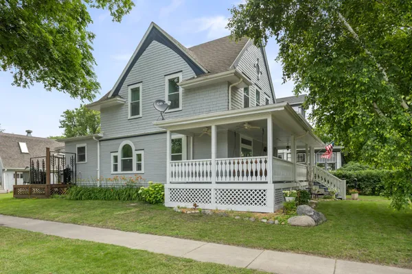 $359,000 | 429 9th Avenue South, Fargo, ND 58103