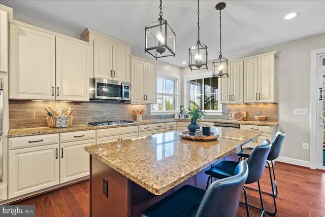 $4,200 | 15716 Rachel Place, Haymarket, VA 20169