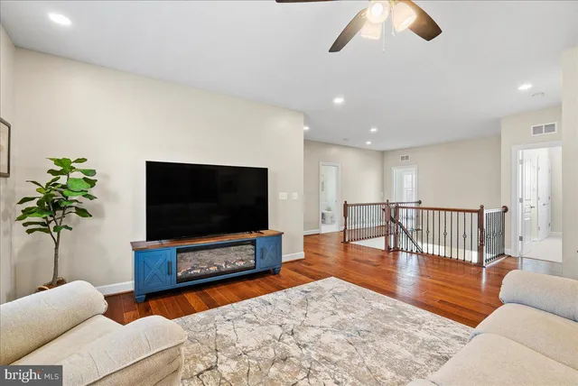 $4,200 | 15716 Rachel Place, Haymarket, VA 20169