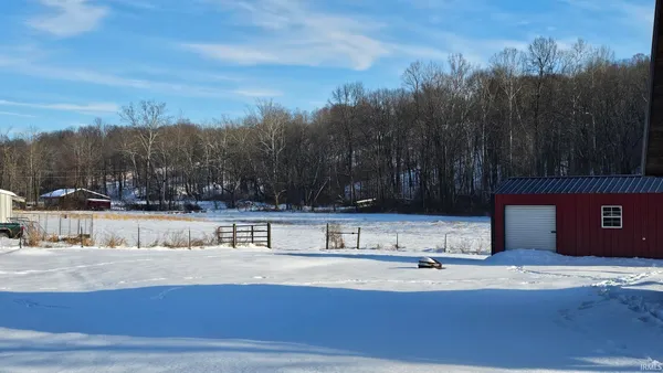 $220,000 | 3354 Ore Branch Road, Bloomfield, IN 47424