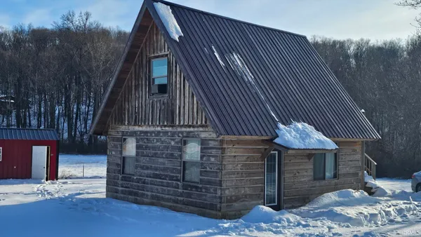 $220,000 | 3354 Ore Branch Road, Bloomfield, IN 47424