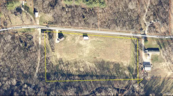 $220,000 | 3354 Ore Branch Road, Bloomfield, IN 47424