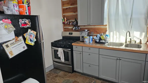 $220,000 | 3354 Ore Branch Road, Bloomfield, IN 47424