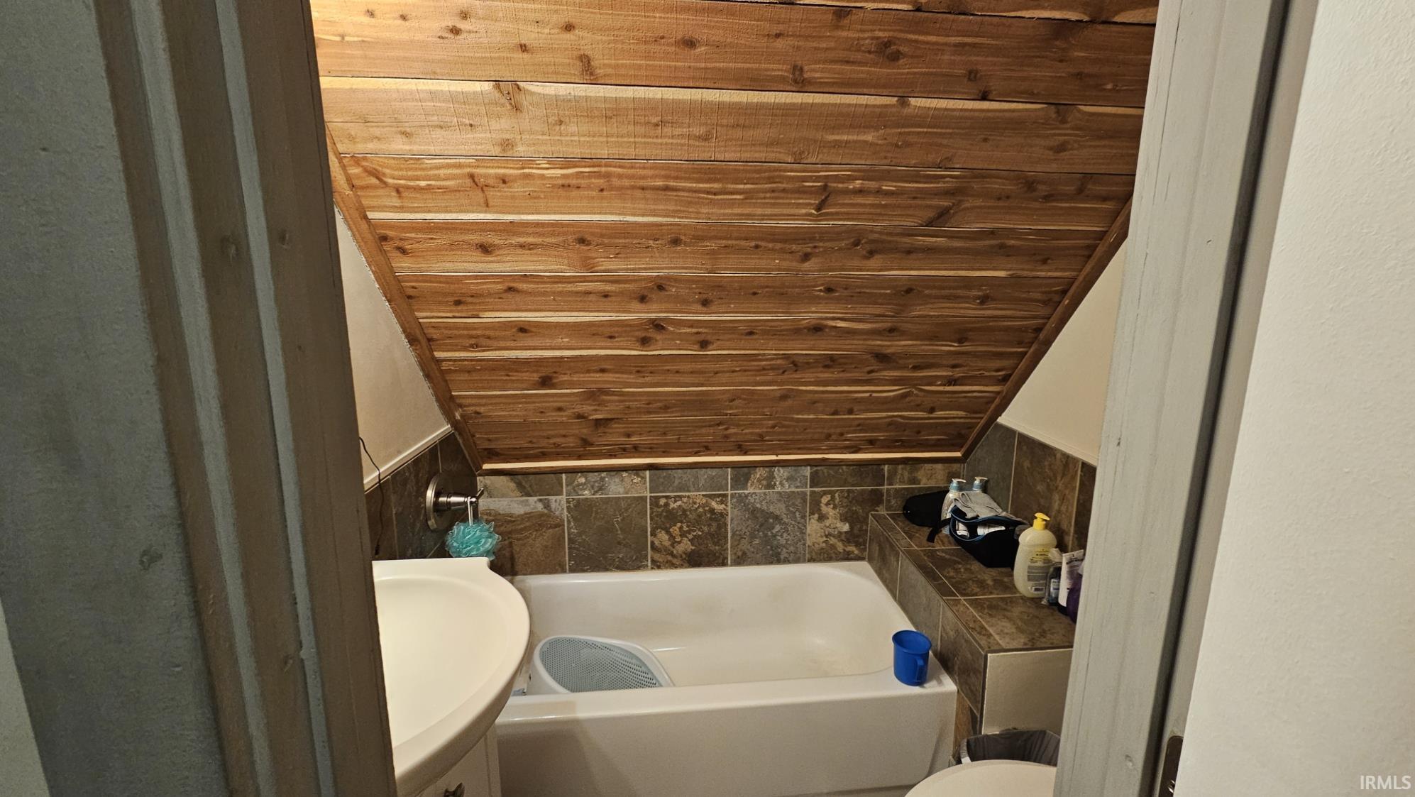 3354 Ore Branch Road Bloomfield, IN 47424 - Photo 9 of 14