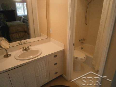 280 Stoneham Road Saginaw, MI 48638 - Photo 12 of 16 20354411-11.JPG