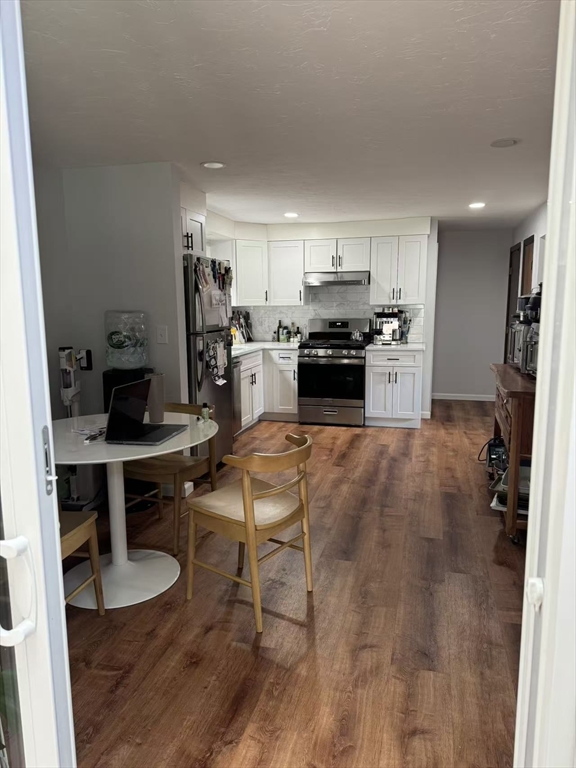 23 Thurston Road, Unit 23 Newton, MA 02464 - Photo 12 of 16