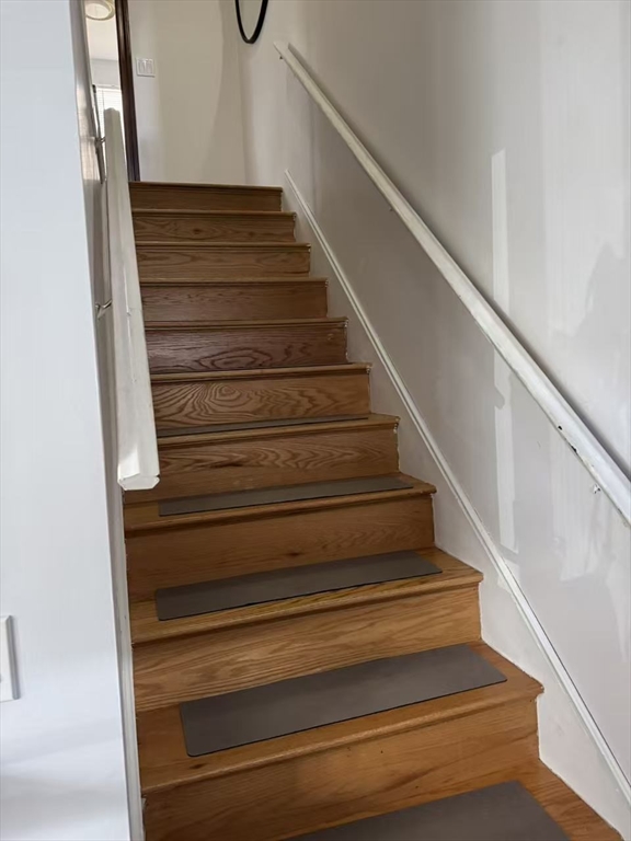 23 Thurston Road, Unit 23 Newton, MA 02464 - Photo 7 of 16