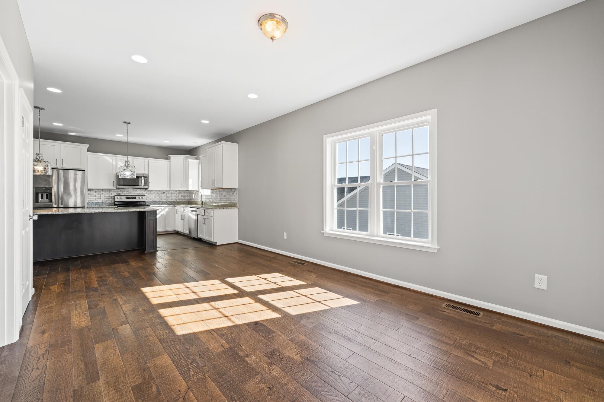 8 Mcilwee Lane Staunton, VA 24401 - Photo 17 of 56 dining area