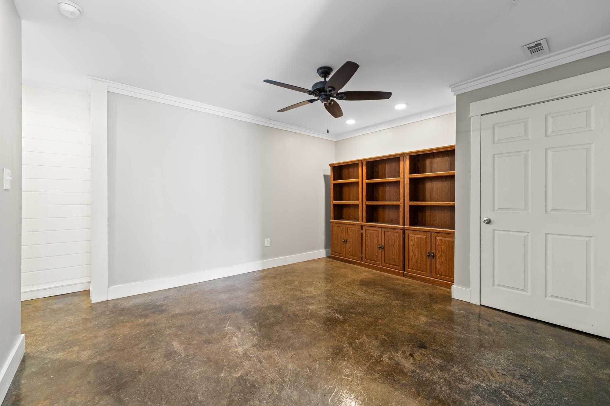 8 Mcilwee Lane Staunton, VA 24401 - Photo 38 of 56 a view of an empty room with a window