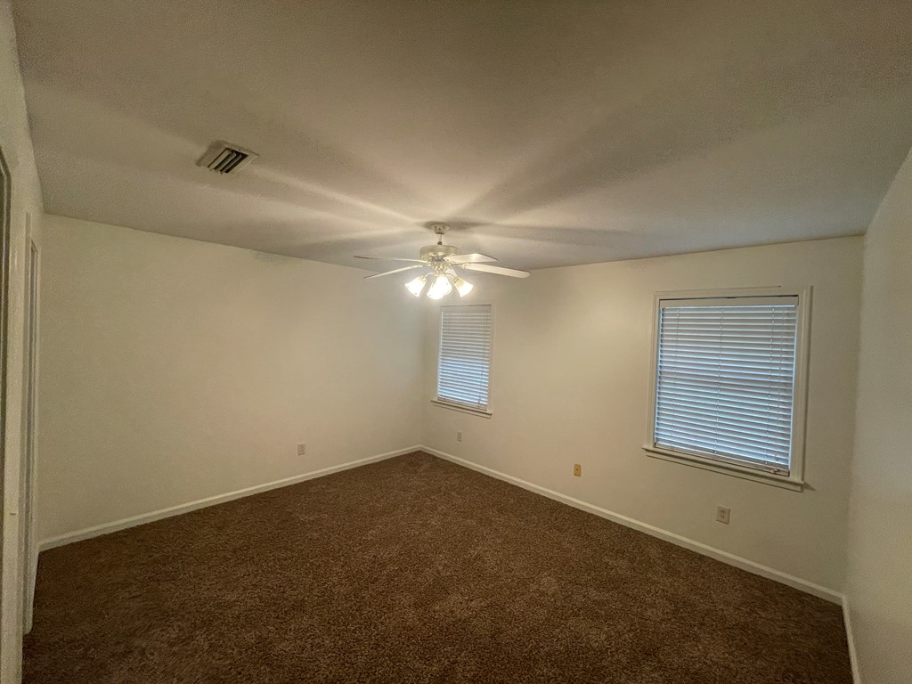 1311 Baywood Road Dothan, AL 36305 - Photo 4 of 14