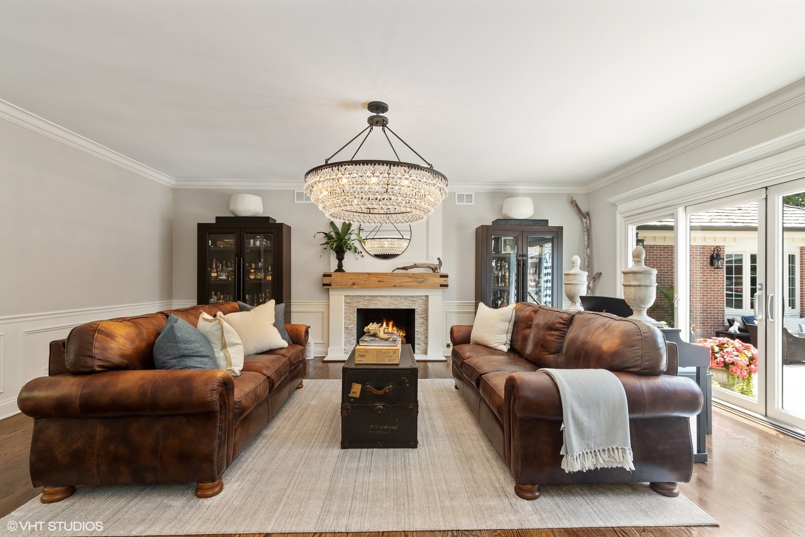 440 King Muir Road Lake Forest, IL 60045 - Photo 12 of 36 a living room with furniture and a fireplace