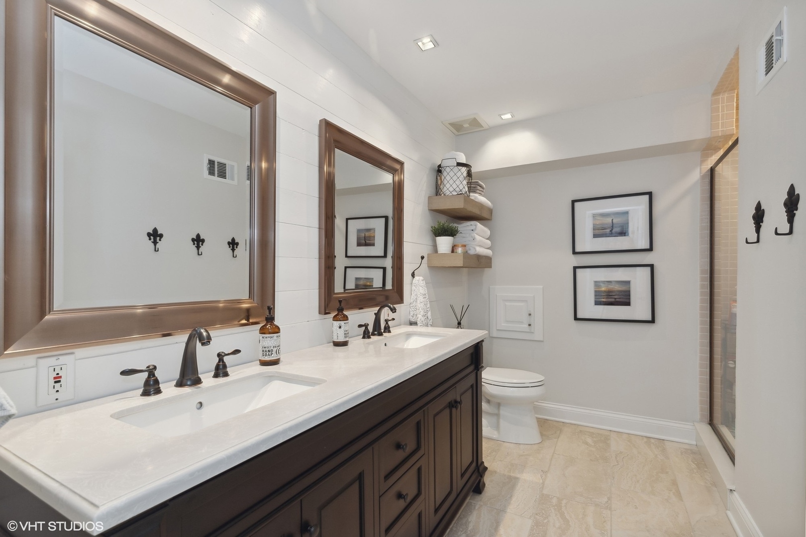 440 King Muir Road Lake Forest, IL 60045 - Photo 26 of 36 a bathroom with a sink double vanity and a toilet