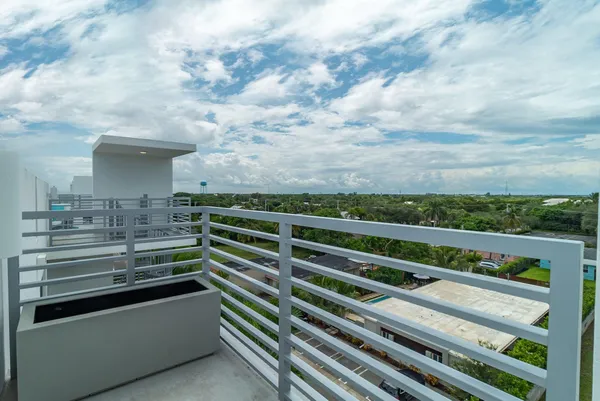 $12,000 | 111 Southeast 1st Avenue, Unit 514, Delray Beach, FL 33444