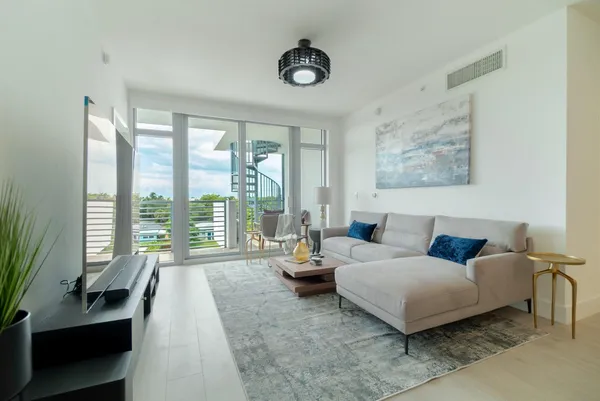 $12,000 | 111 Southeast 1st Avenue, Unit 514, Delray Beach, FL 33444