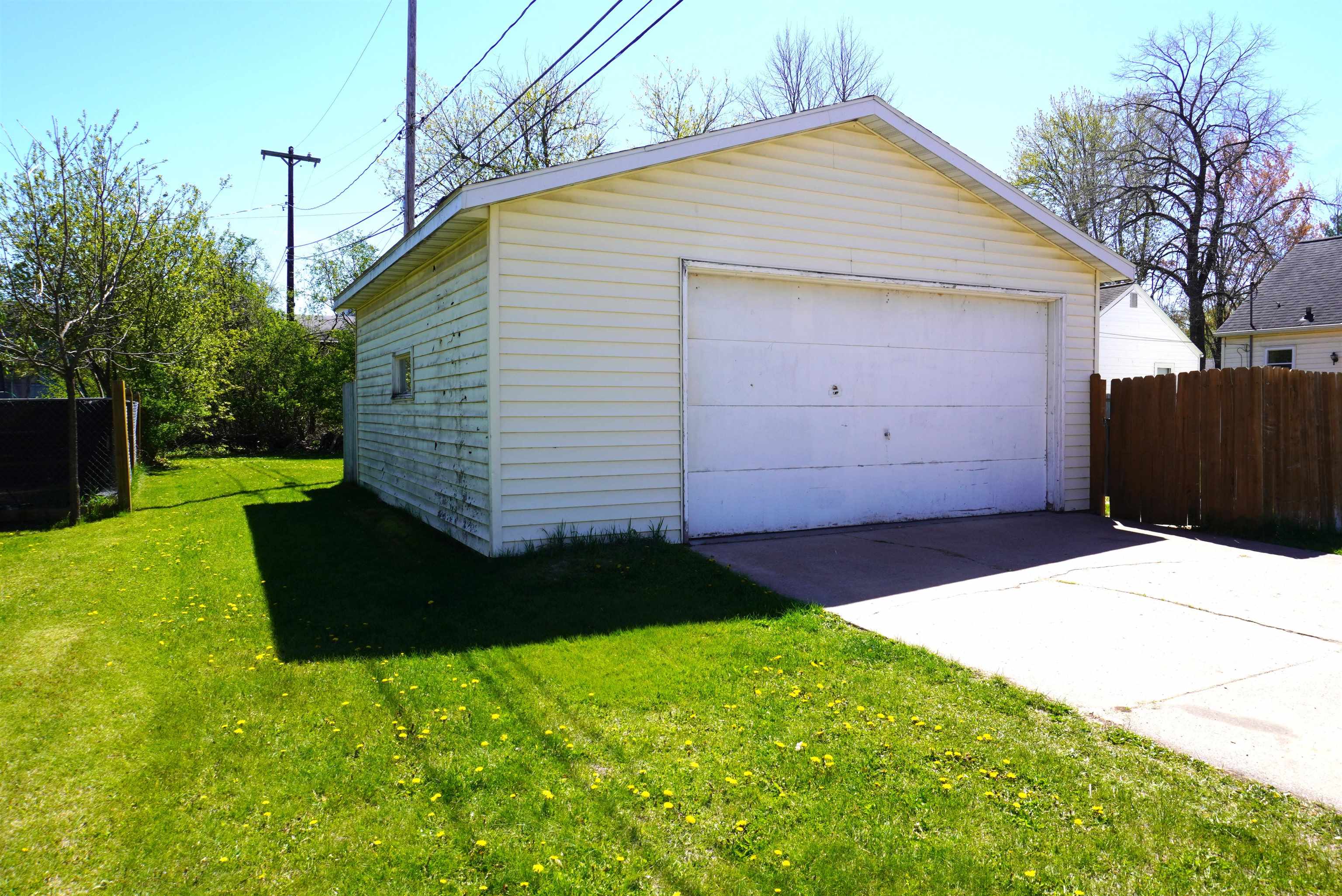 500 East 7th Street Merrill, WI 54452 - Photo 2 of 42
