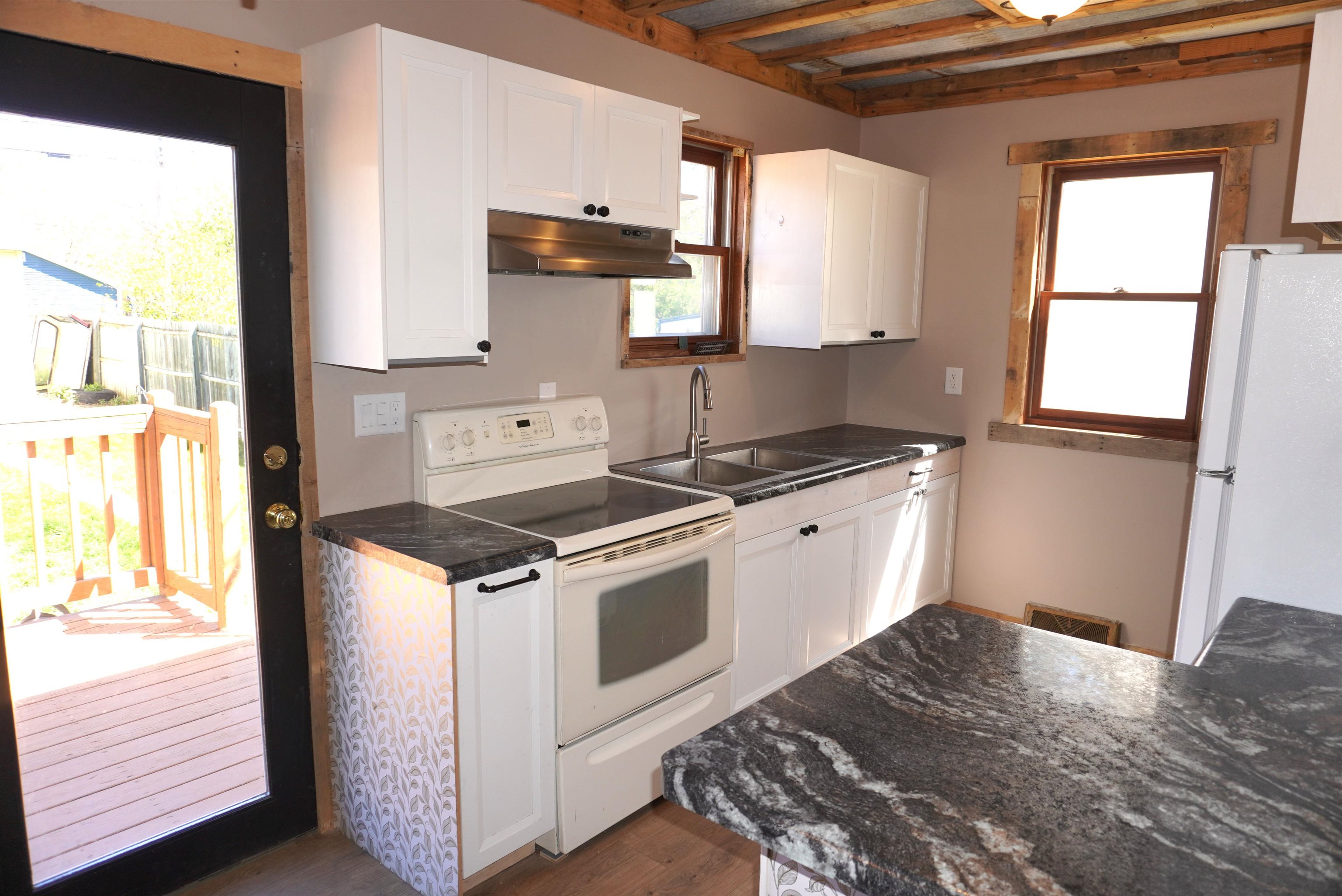 500 East 7th Street Merrill, WI 54452 - Photo 5 of 42