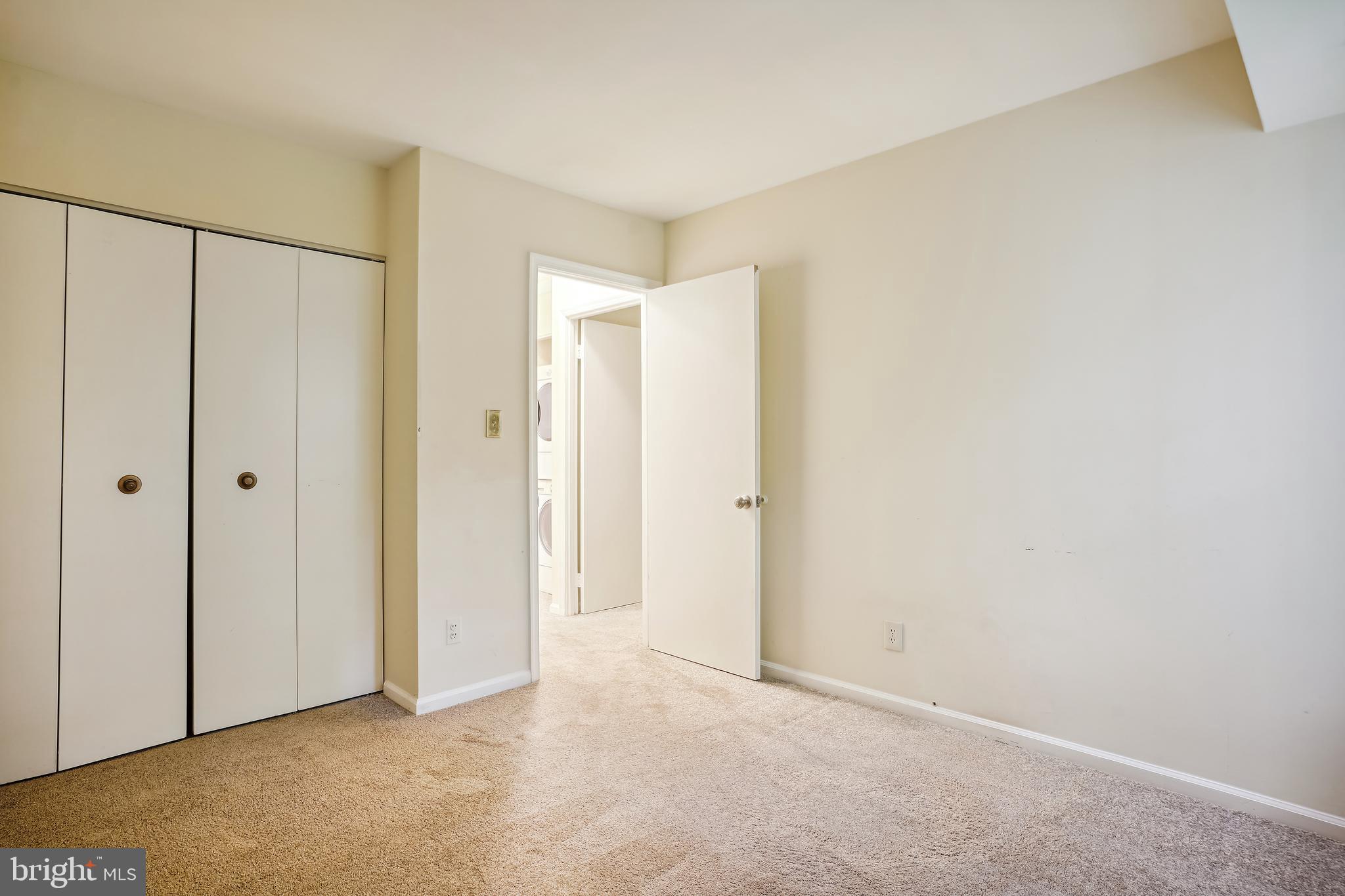 5806 Cove Landing Road, Unit 202 Burke, VA 22015 - Photo 24 of 30 Secondary Bedroom