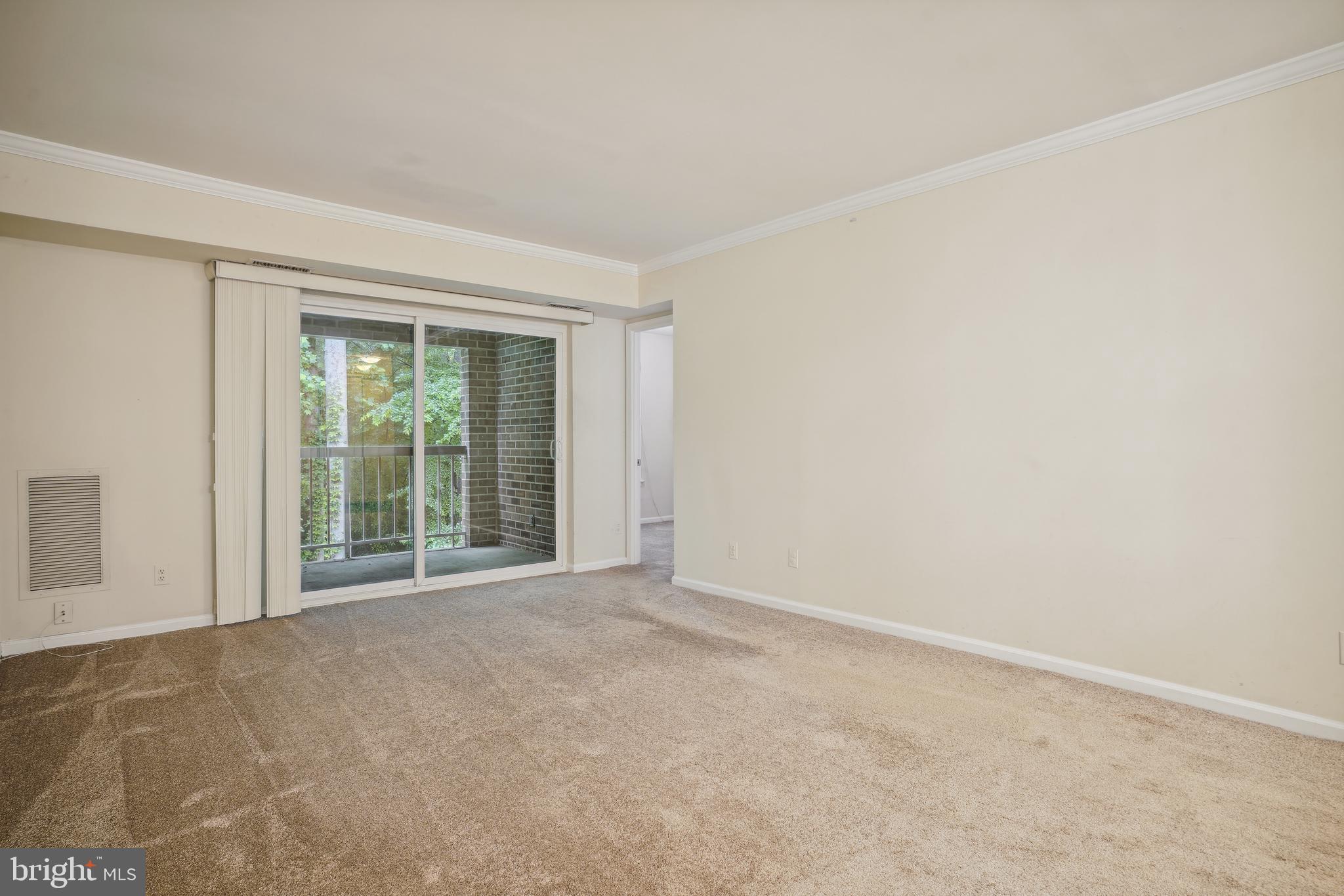 5806 Cove Landing Road, Unit 202 Burke, VA 22015 - Photo 6 of 30 Family Room