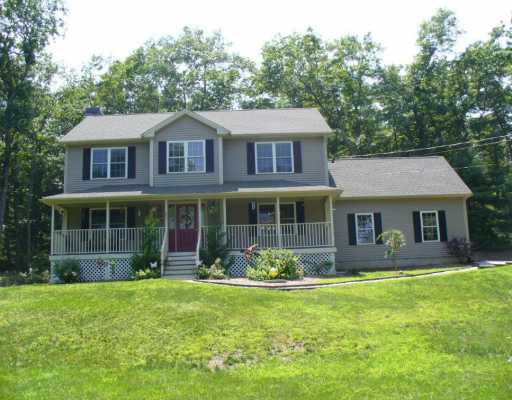 7 Thomas Lane Hope Valley, RI 02832 - Photo 1 of 12 Exterior Front.
