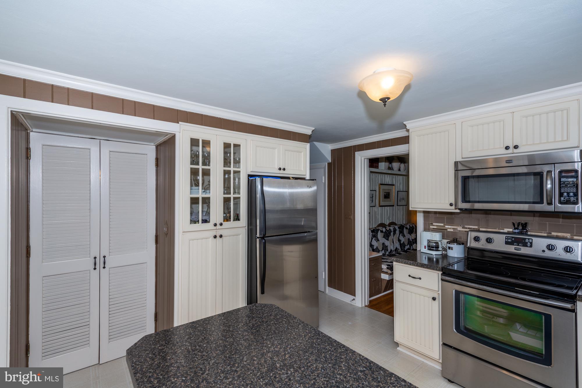 1599 Mission Road Lancaster, PA 17601 - Photo 9 of 28 Kitchen