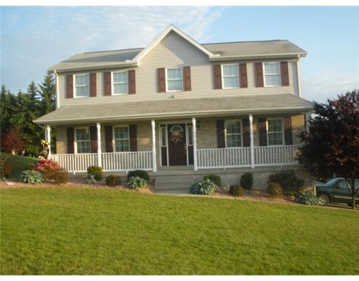 1099 Finchley Road North Huntingdon, PA 15642 - Photo 1 of 18 Exterior Front.