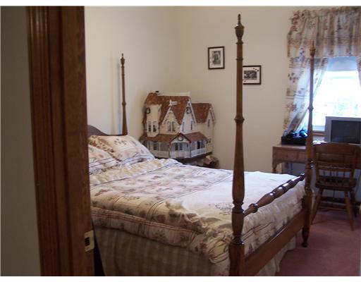 1099 Finchley Road North Huntingdon, PA 15642 - Photo 11 of 18 Bedroom.