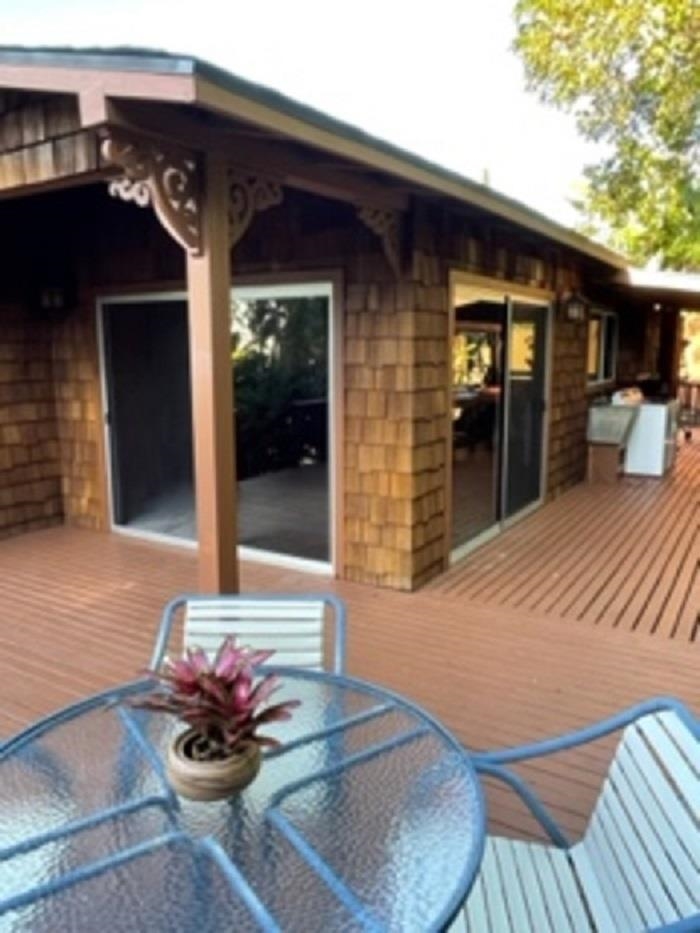 321 West Kuiaha Road Haiku, HI 96708 - Photo 5 of 27 a house view with a seating space