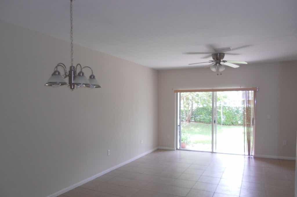 5914 Riverside Avenue Tamarac, FL 33321 - Photo 3 of 12 Living