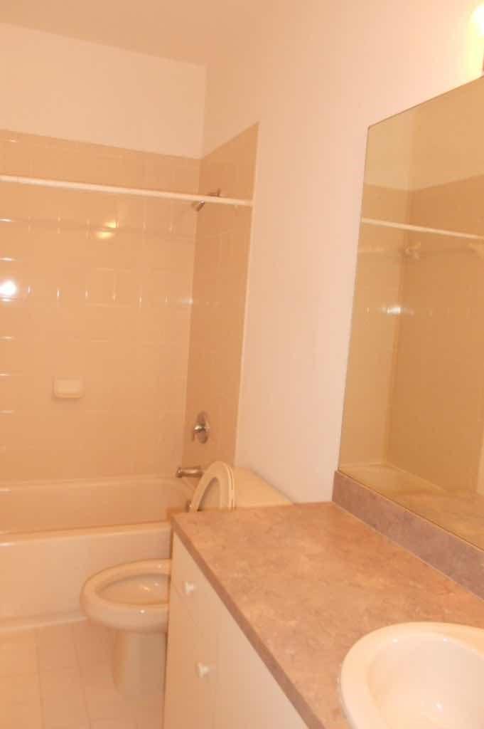 5914 Riverside Avenue Tamarac, FL 33321 - Photo 6 of 12 Bathroom