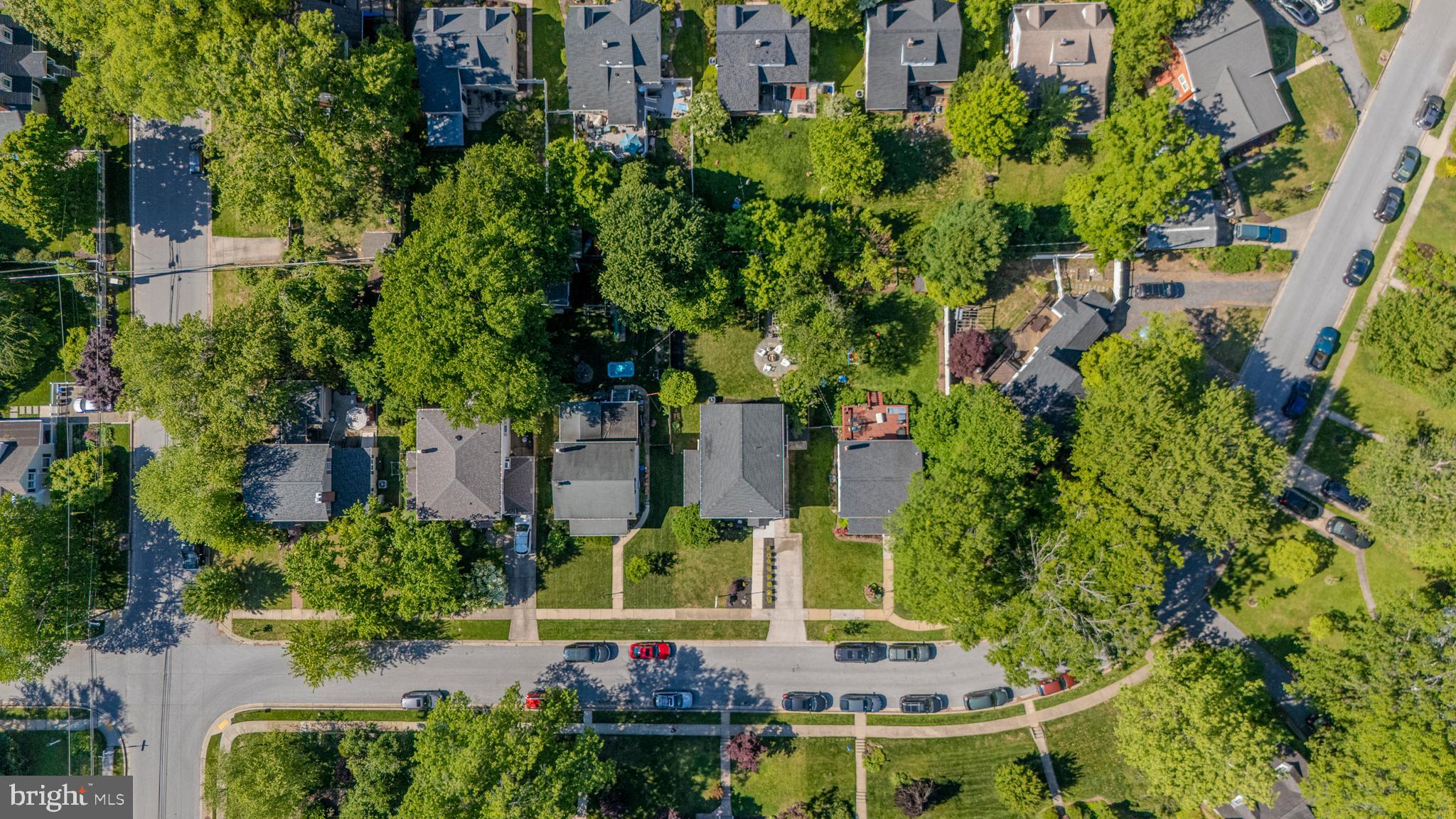 506 Brook Road Baltimore, MD 21286 - Photo 52 of 56 an aerial view of a house with a garden