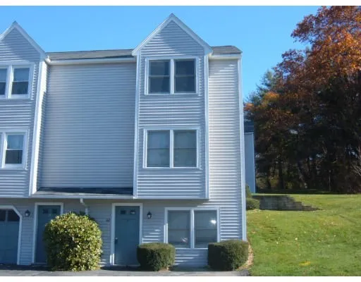 $2,550 | 1431 Pawtucket Boulevard, Unit 32, Lowell, MA 01854