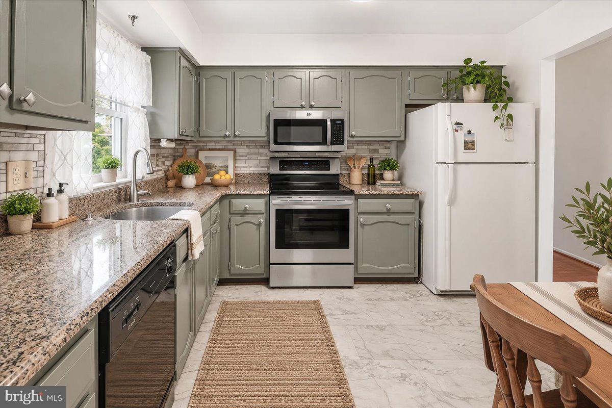 7016 Basswood Road Frederick, MD 21703 - Photo 11 of 73 Gallery Image 11