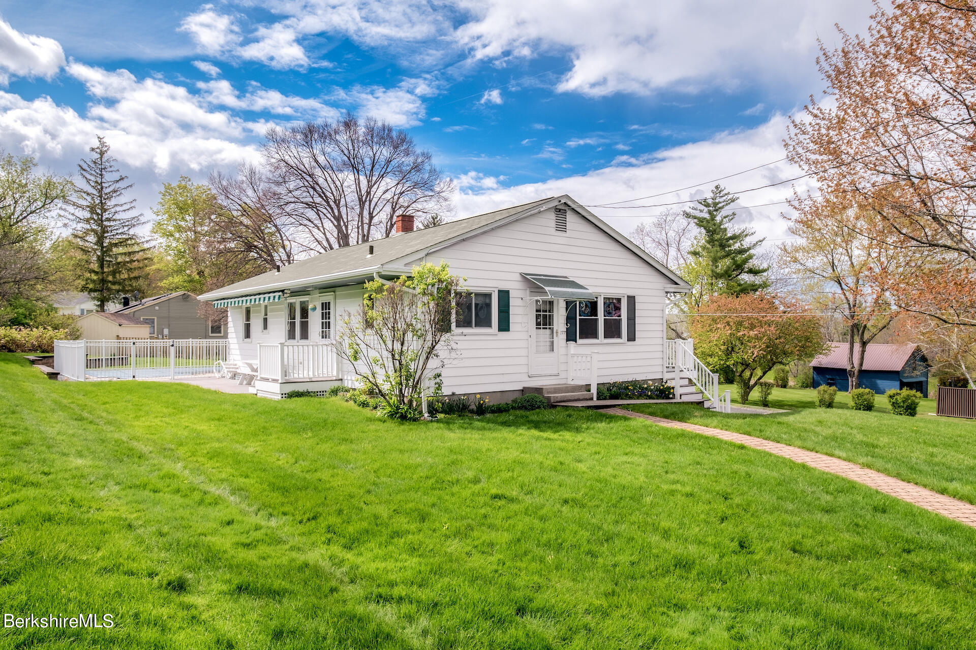 277 Luce Road Williamstown, MA 01267 - Photo 2 of 20 1-277-Luce