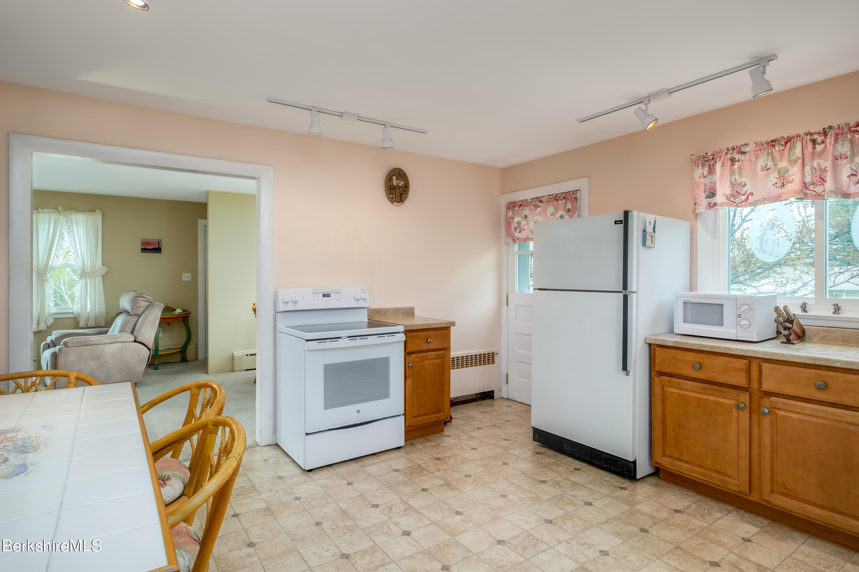 277 Luce Road Williamstown, MA 01267 - Photo 9 of 20 11-277-Luce