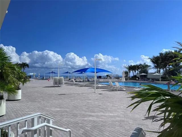 $2,600 | 3180 South Ocean Drive, Unit 722, Hallandale Beach, FL 33009
