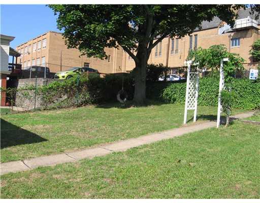 455 Freeport Road Blawnox, PA 15238 - Photo 17 of 18 Yard/Garden. Alternate view of rear yard.