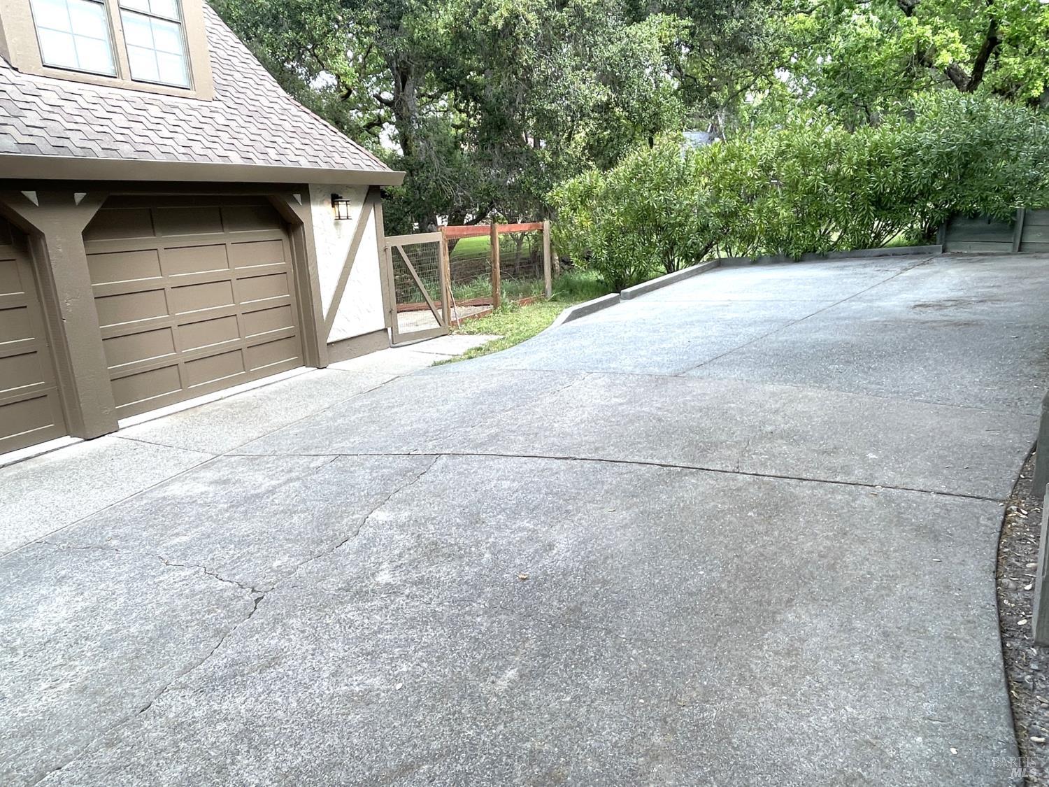 3541 Golf View Terrace Santa Rosa, CA 95405 - Photo 11 of 110 a house with a outdoor space