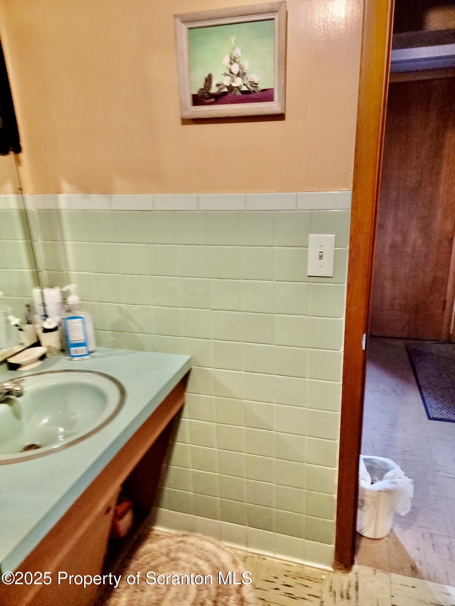 833 Cherry Street Scranton, PA 18505 - Photo 10 of 15 4188833199792380499