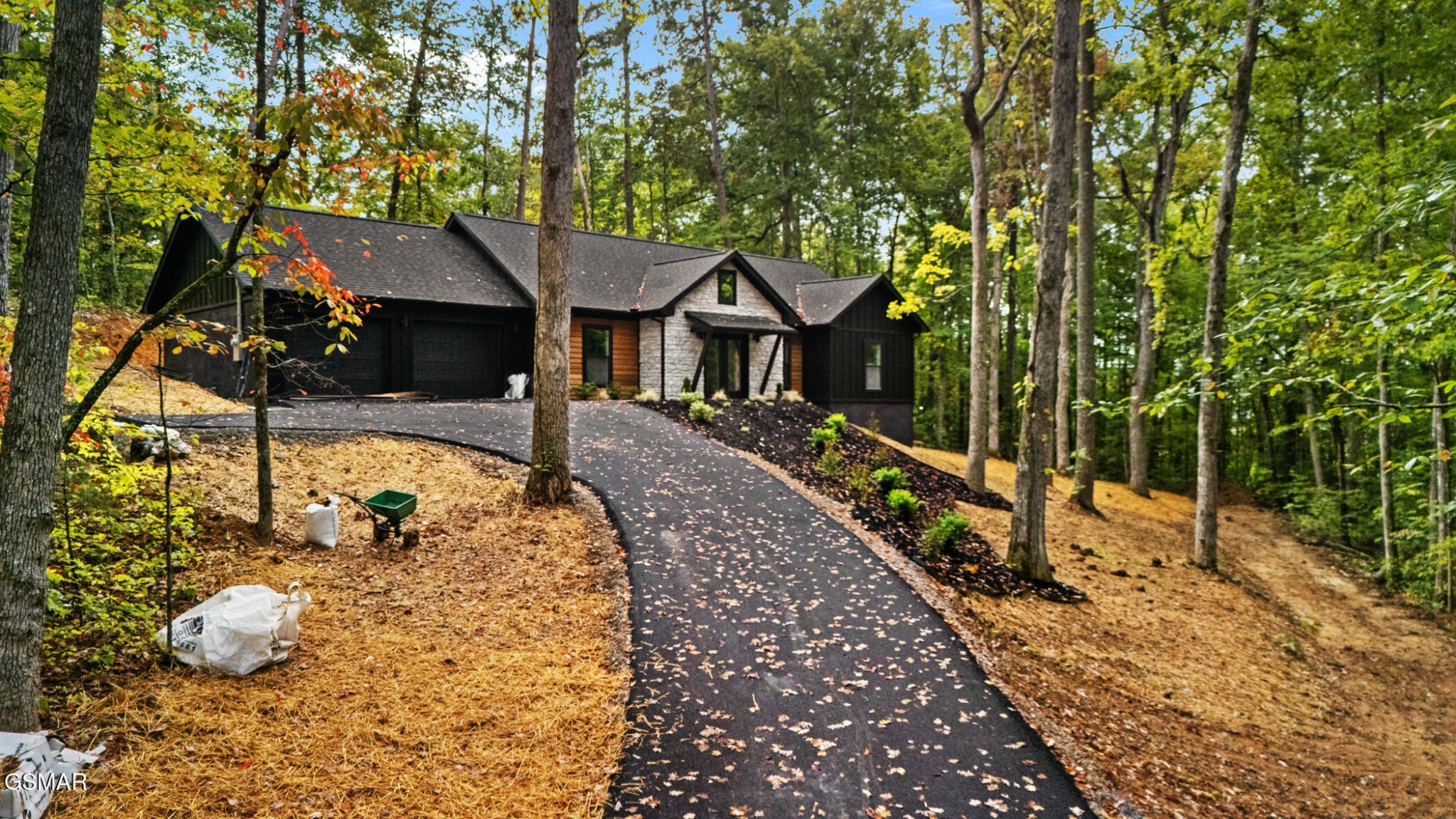 2521 Black Oak Ridge Road Sevierville, TN 37876 - Photo 2 of 21 Gallery Image 2