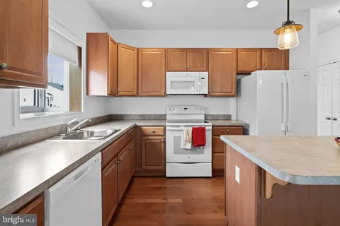 $369,900 | 64 Grand National Lane, Newark, DE 19702