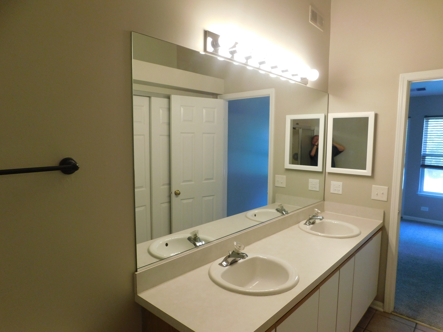 1060 Stillwater Road Elgin, IL 60120 - Photo 15 of 15