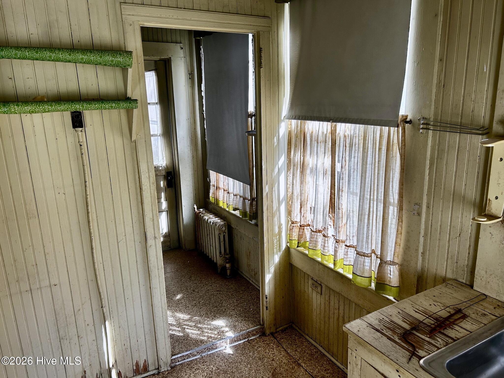 514 East Washington Street Rockingham, NC 28379 - Photo 13 of 45 kitchenette
