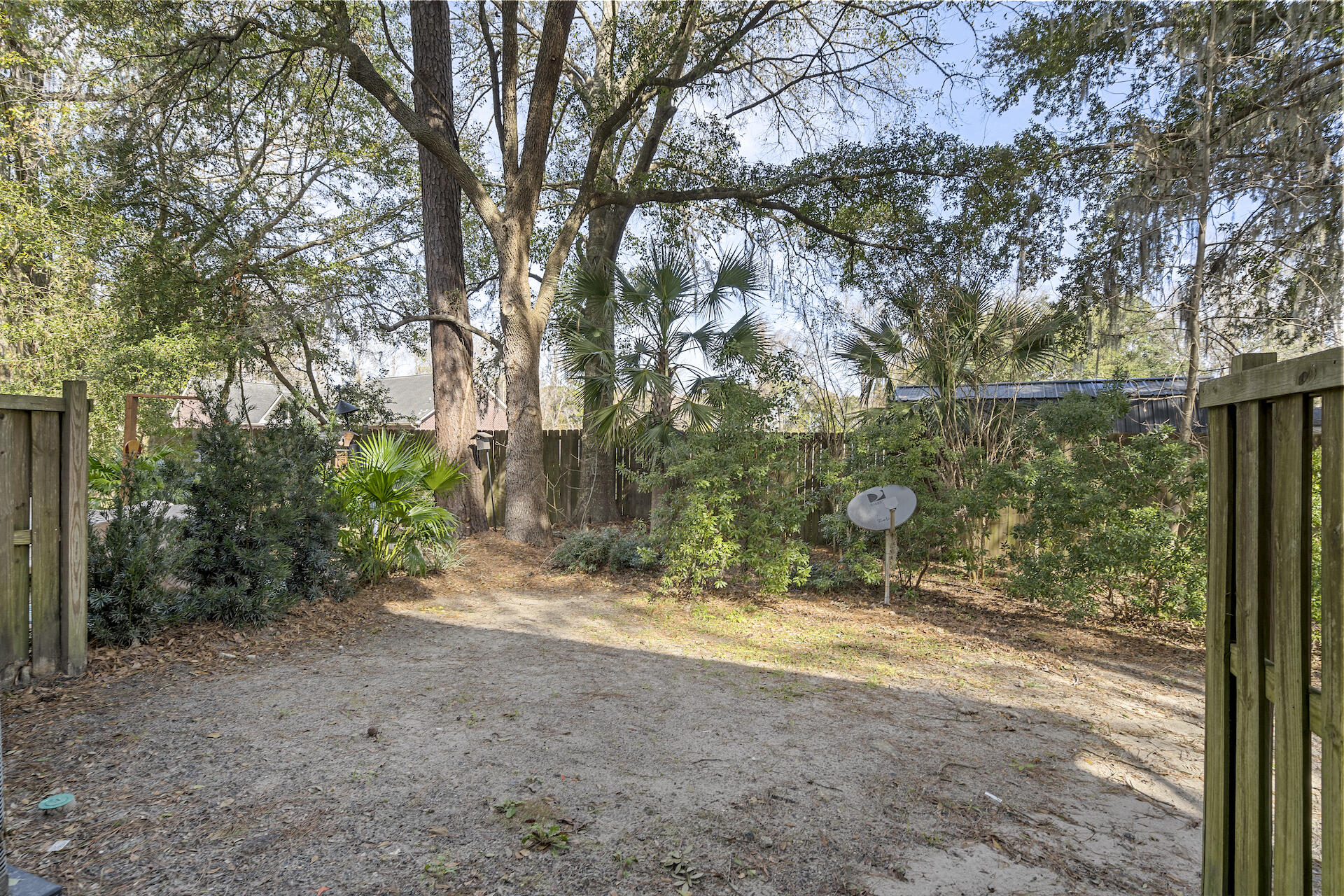 1202 Dingle Road Mount Pleasant, SC 29466 - Photo 24 of 24 SDH01076