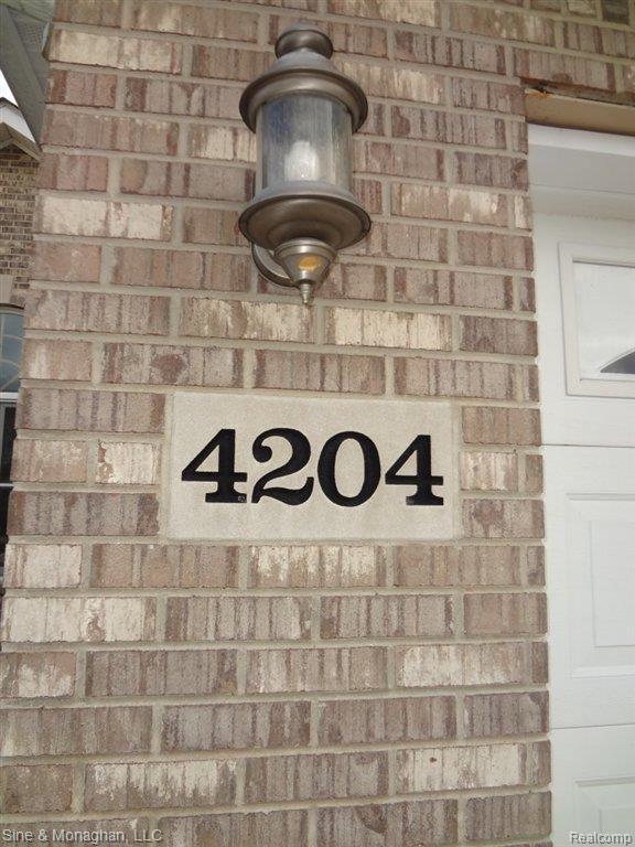 2-4204 Neuman address plate - Co