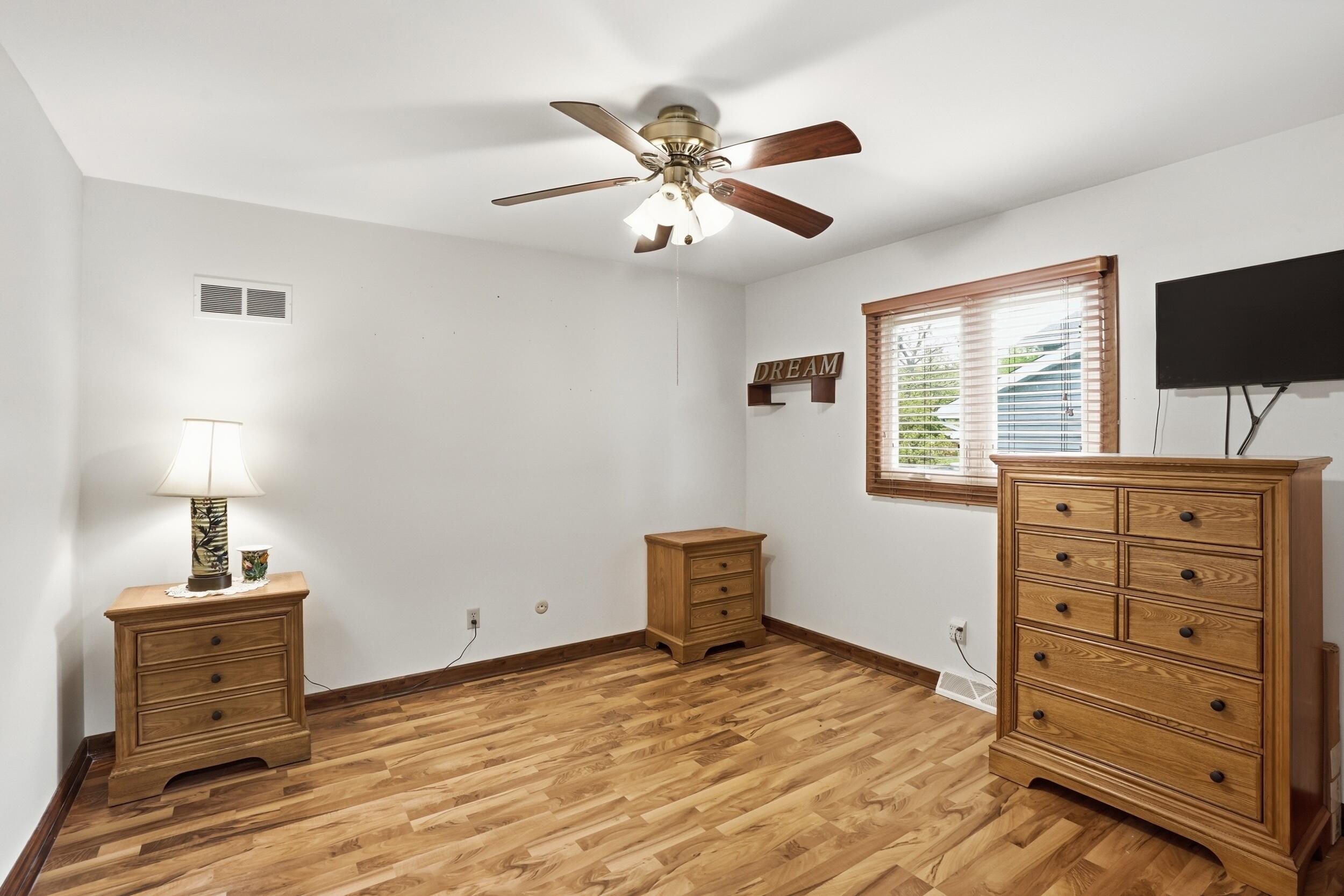 2232 Normandy Road Schererville, IN 46375 - Photo 14 of 37 2500x1667