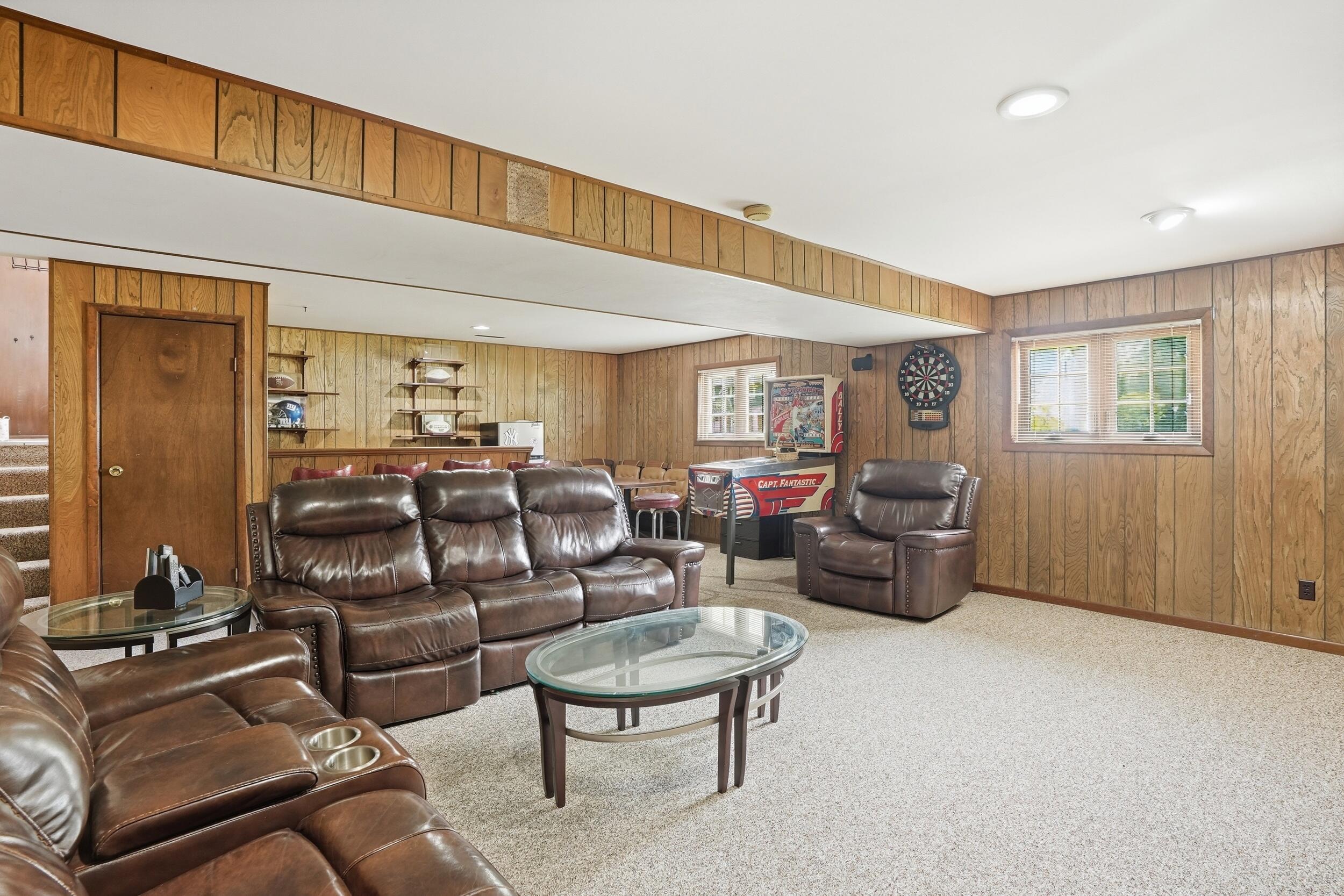 2232 Normandy Road Schererville, IN 46375 - Photo 20 of 37 2500x1667
